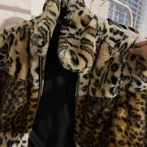 Leopard 🐆 Print coat